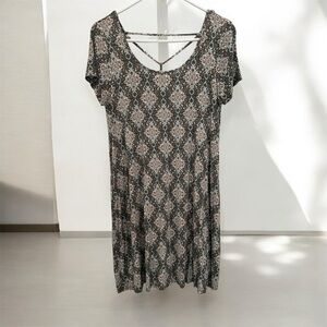 Nine Britton Floral Patterned Dress